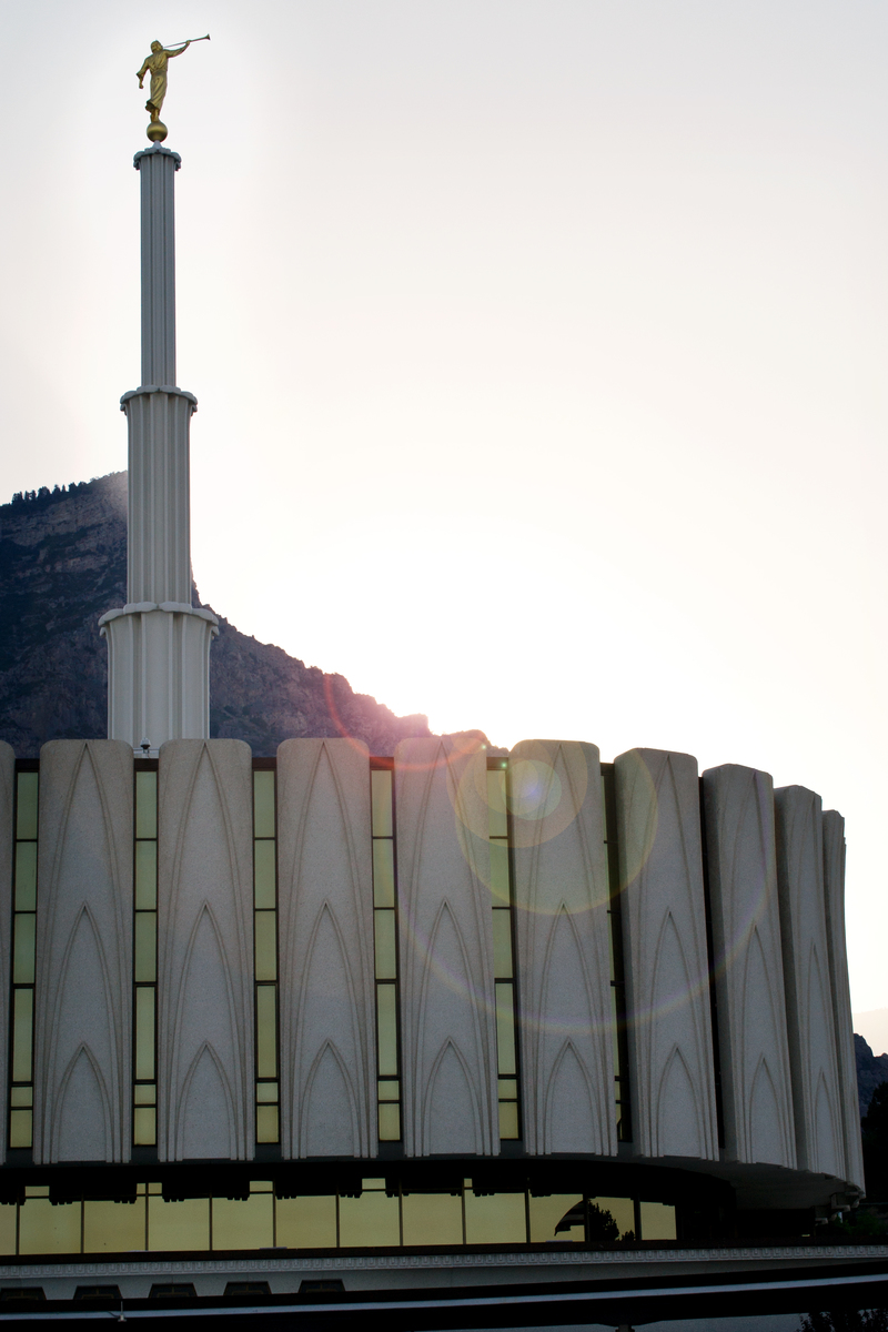 One Sunday Em woke me up before sunrise so I decided to take advantage of the beautiful light.