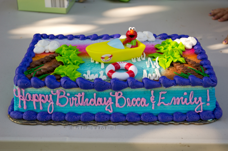 Elmo Cake