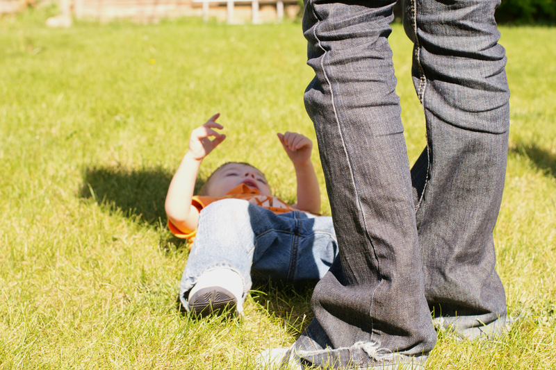 Nice Momma to give Korv some shade