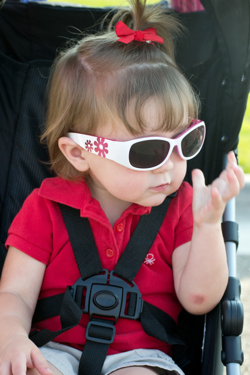 Em with her "satchi" (sunglasses)