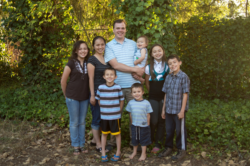 Back: Shannon, Akiko, Joseph, Kekoa, Latia, Mikey. Front: Alex, Kili.