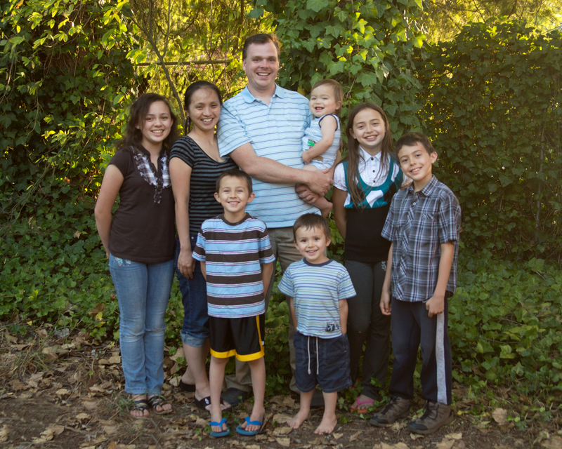Back: Shannon, Akiko, Joseph, Kekoa, Latia, Mikey. Front: Alex, Kili.