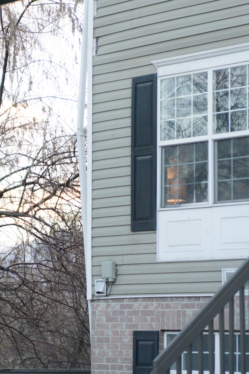 Gutter should be repaired by seller