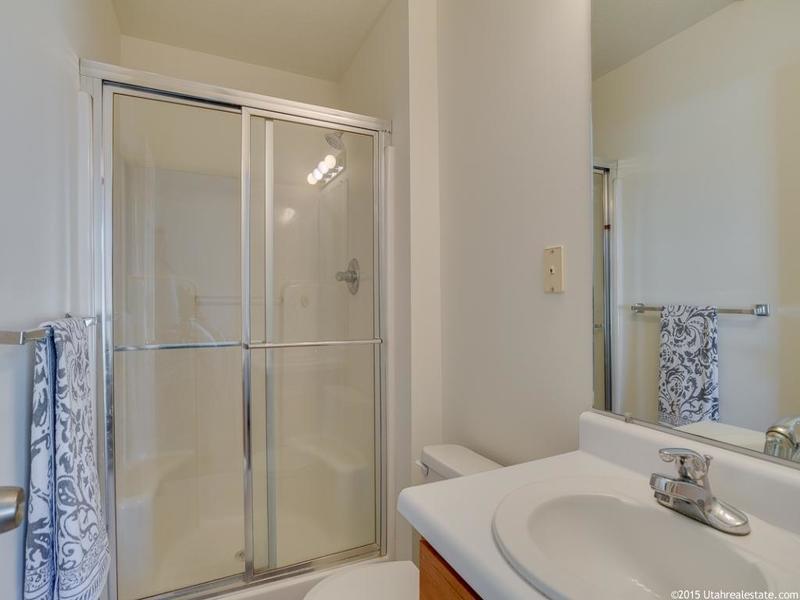 Listing picture - Master bath